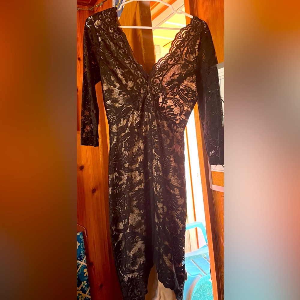 Elegant Black Lace Dress